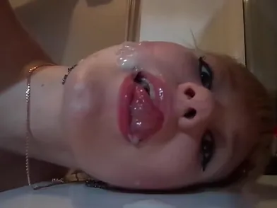 Caucasian Amateur Babe Gets Anal Fucked