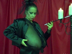 Leann Amateur Beautiful Brunette With Big Boobs