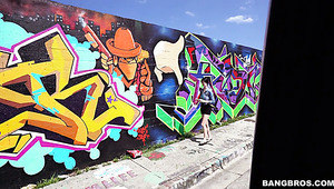 Leggy Harlot Alex Harper Enjoys Anal In Dude’s Car