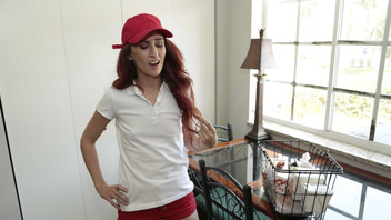 Guy Fucks Redhead Lyla Letto Instead Of Giving Tips