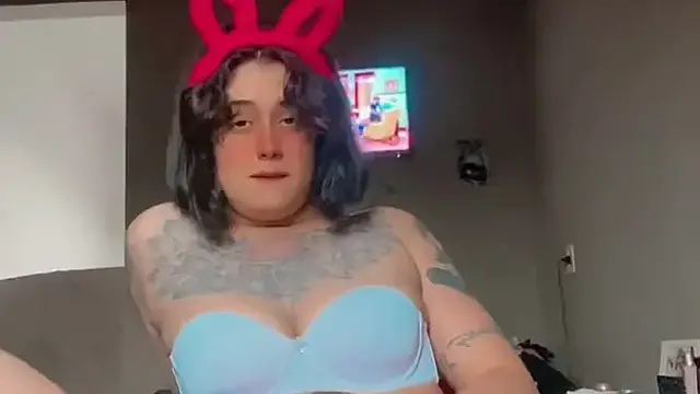 Naughty Milf With Big Nipples Masturbates Her Wet Pussy