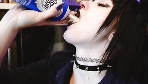 Goth Baddie Enjoys His Dick And Her Pussy With A Bit Of Whipped Cream