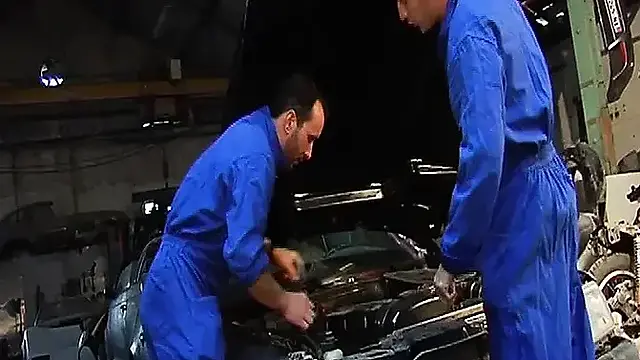 Attractive French Babe Double Drilled In The Mechanic Garage