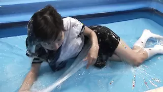 Japanese Schoolgirl Is Trying Water Bondage In The Small Pool