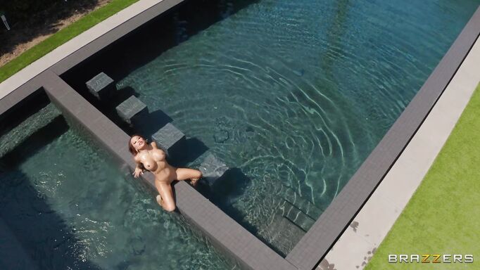 Asian Babe Wants To Experience An Oral Fuck