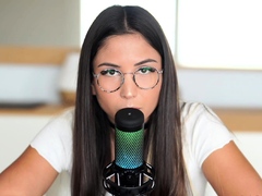 Madeline Amateur Teen Enjoys A Solo Masturbation