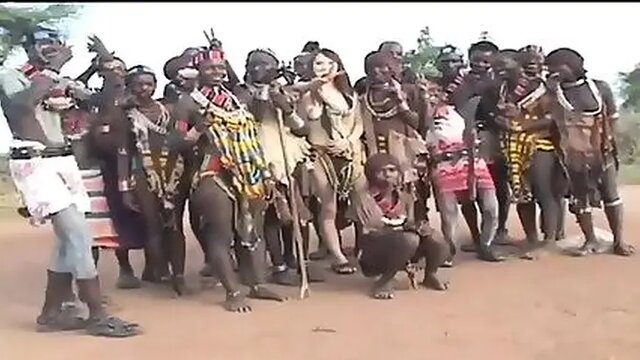 Japanese MILF Donates Fresh Meat To African Stud