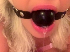 Home Made Amateur Blonde Masturbating