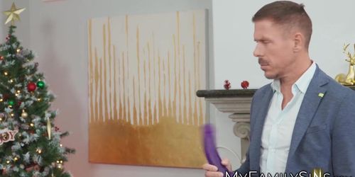 Jennifer White Thinks The Burglar Is Her Husbands Gift For Anal Holiday