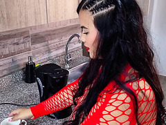 Hot Latina BBW Takes Advantage Of Her Husband’s Erection To Get Her Morning Cream