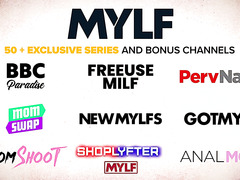 Curvy Housewife Offers Her Ass And Tries Anal Sex With Stepson