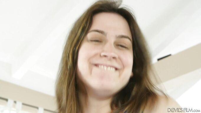 Good Girls Learn Fast @ American Innocence #02