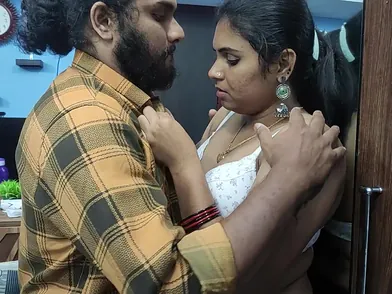Mallu Duo Gets Super Naughty With Puffies, Tongue, And Blow In Saree