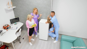 Nurse With A Great Body Fucked On The Job