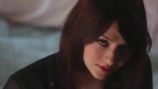 Solo Teen Cassie Laine Plays With Her Clit   Babes