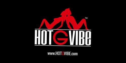 Hot Babe With Big Tits Plays With Her Tight Little Puss