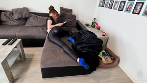 Anne Eden Put On Sexy Leather Leggings And Seduced A Guy