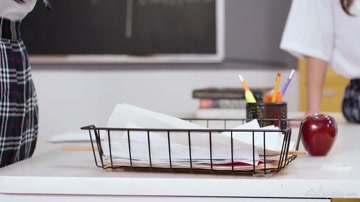 Jayden Cole, Kimmy Kimm, Asteria Jade & Nicole Rae  Them Slippery Schoolgirls