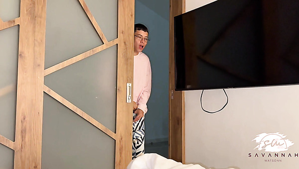 BBW Turns Movie Night Into Fuck With Her Stepbro   Amateur Porn