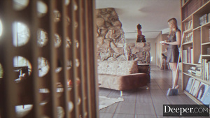 BBC Deepthroating By Leah Lee While Husband Is Sleeping