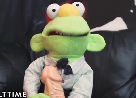 Big Booty Chick Takes Dong Through Pantyhose