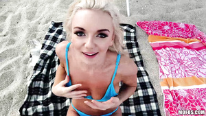 Sexy Babe Molly Mae Is Waiting For Gigantic Hard Dick