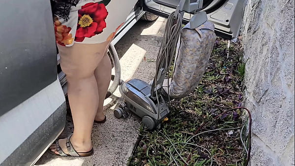 Big Ass Pawg Milf Jerked Off Black Cock In Car In Public