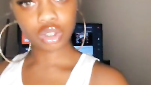 Young Bubble Butt Ebony Chick Teasing On Webcam